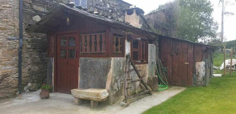 A Casa Da Zalaroia Para Amantes De La Naturaleza Villa Moman Exterior photo